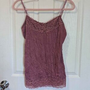 Maurices Size Medium Purple Thin Strap Tank w/ Lace Collar and Bottom